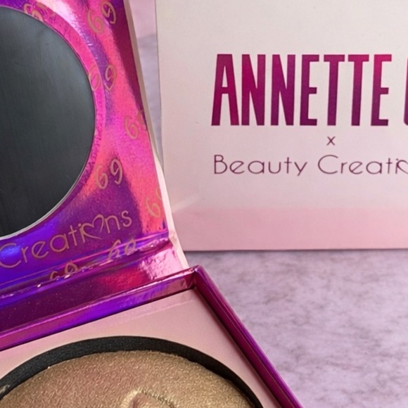 Beauty Creations Annette 69 Radiant Gold Highlighter - Picture 2 of 2